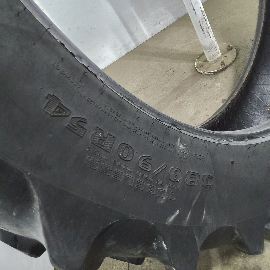 380/90R54 Goodyear Farm DT800 Super Traction R-1W 152B 55%