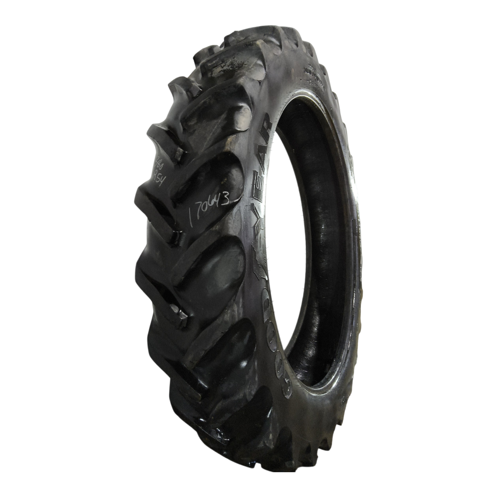 380/90R54 Goodyear Farm DT800 Super Traction R-1W 152B 65%