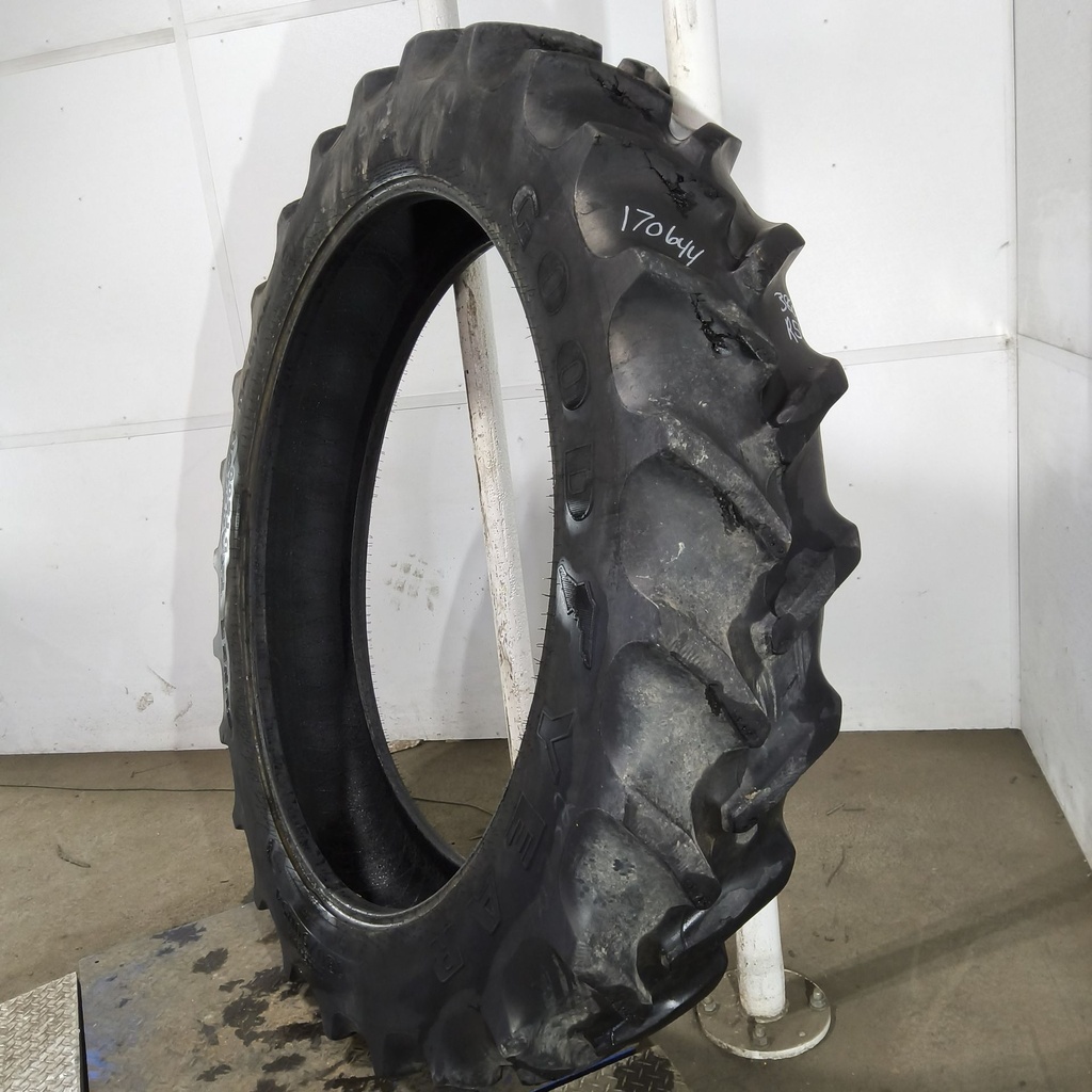 380/90R54 Goodyear Farm DT800 Super Traction R-1W 152B 65%
