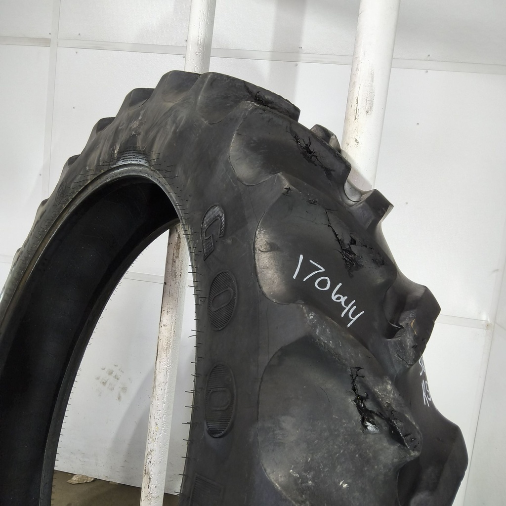 380/90R54 Goodyear Farm DT800 Super Traction R-1W 152B 65%