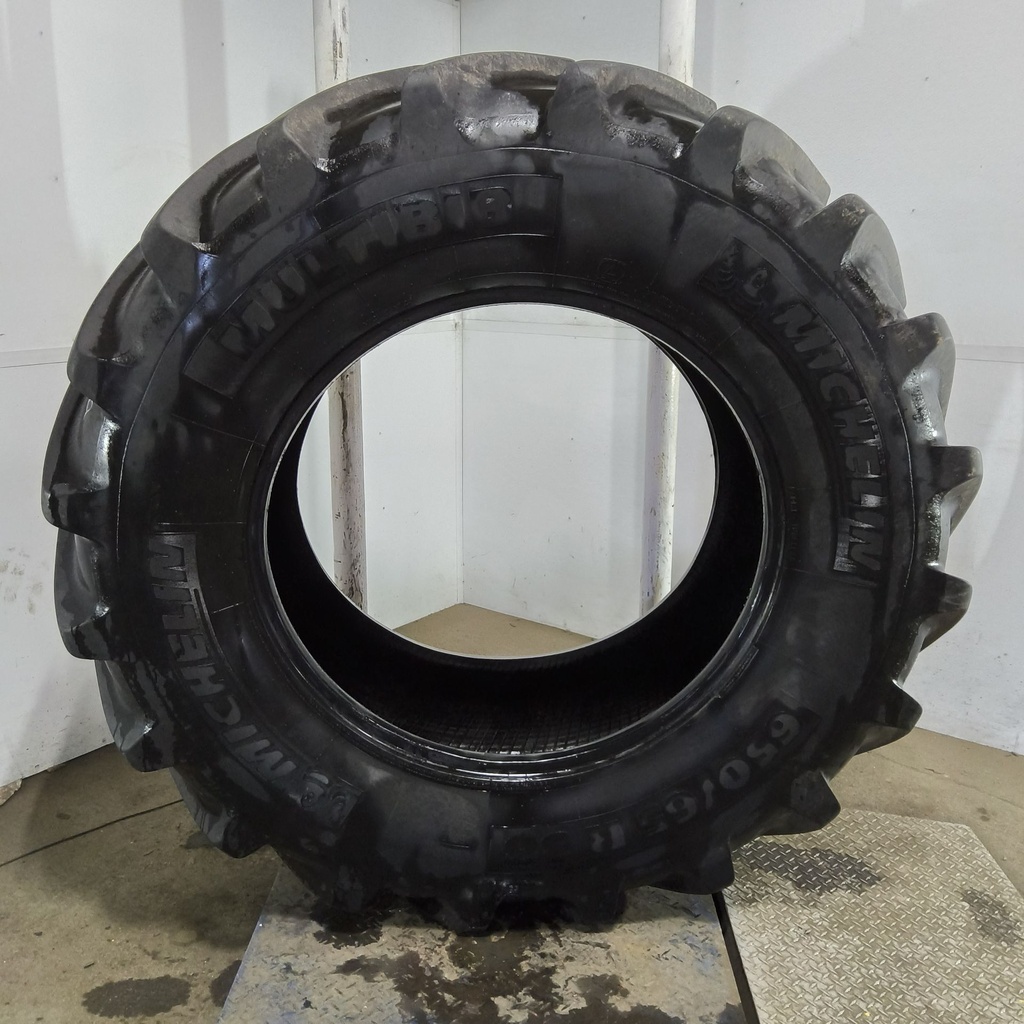 650/65R38 Michelin Multibib R-1W 157D 85%