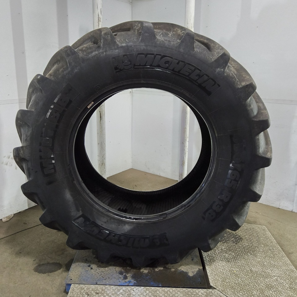 650/65R38 Michelin Multibib R-1W 157D 80%