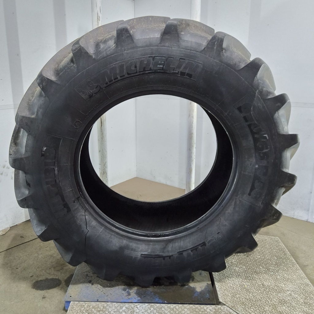 650/65R38 Michelin Multibib R-1W 157D 85%