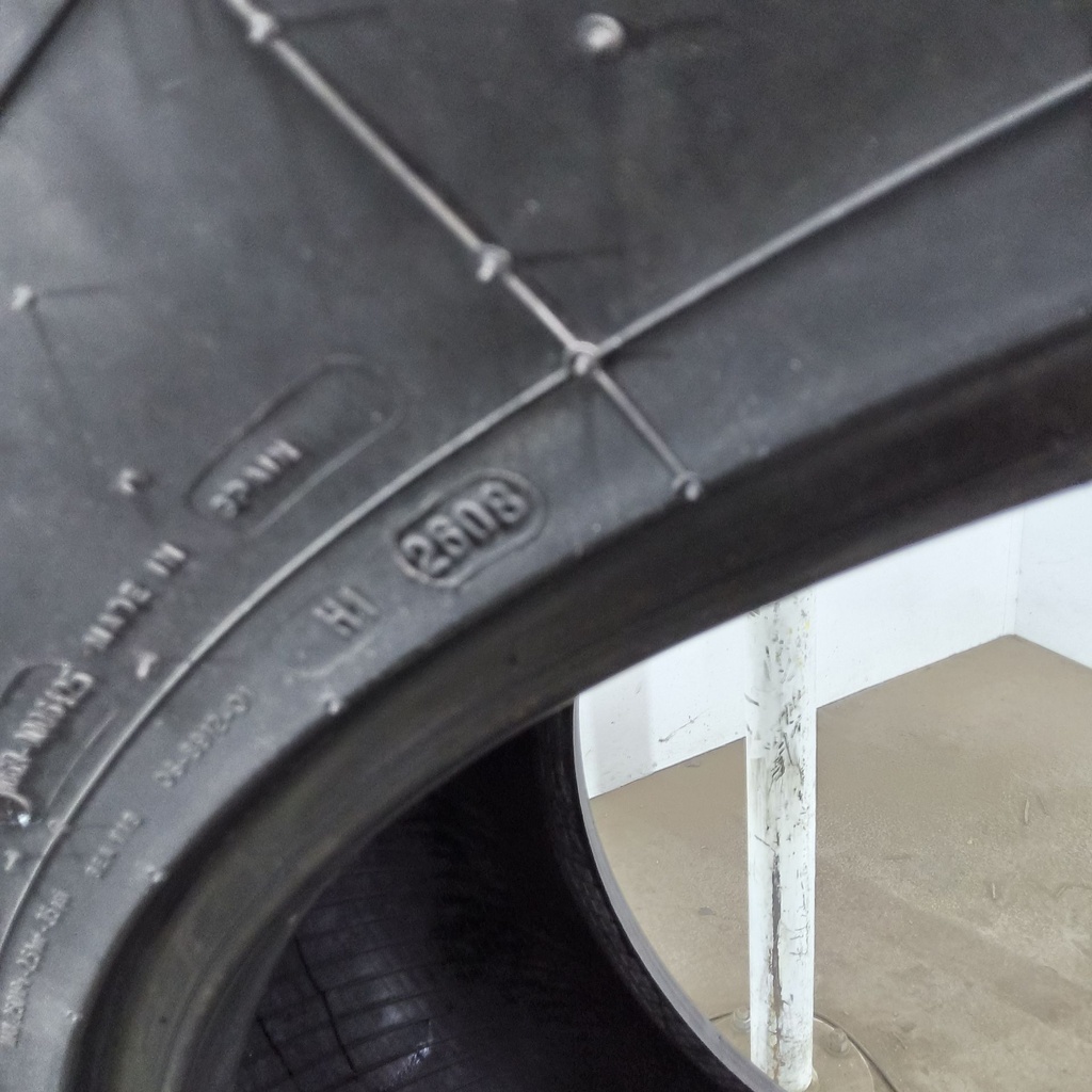 650/65R38 Michelin Multibib R-1W 157D 85%