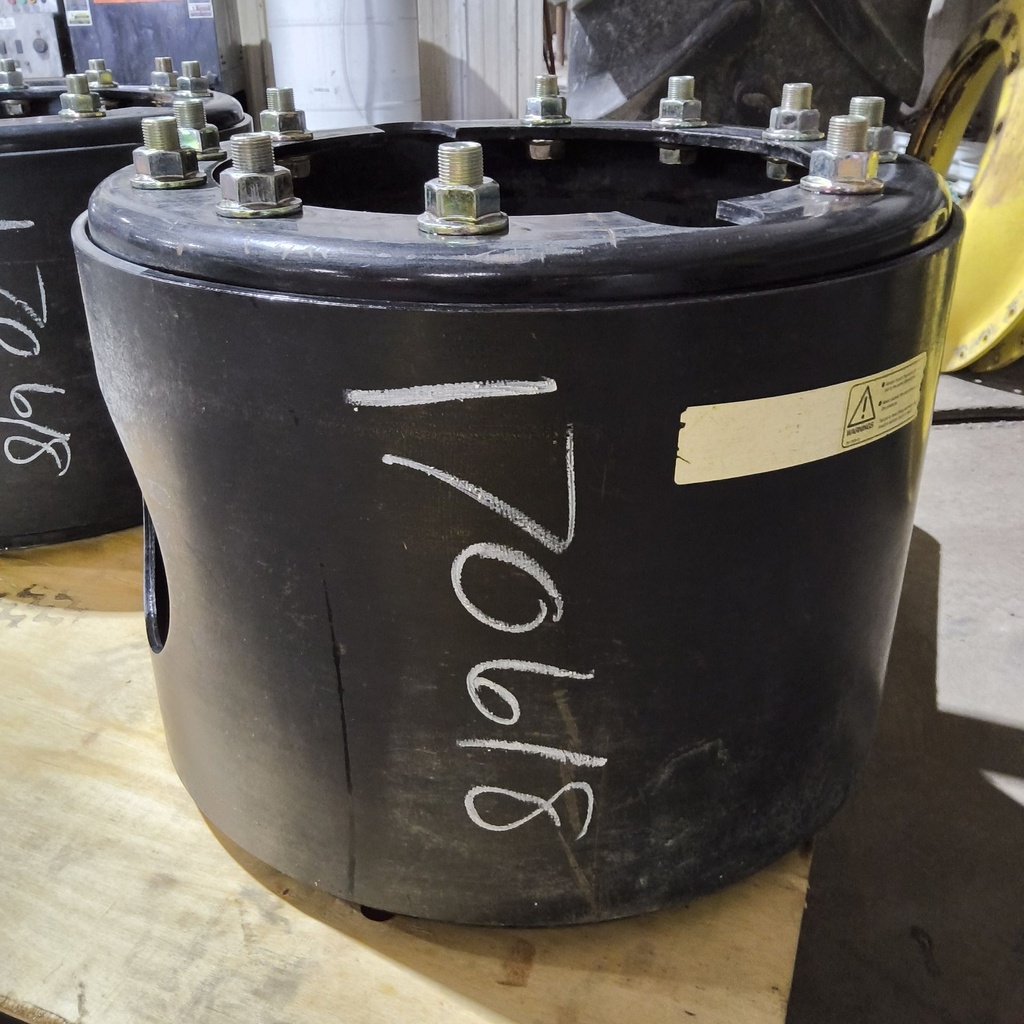 12 to 12-Hole 15.75"L FWD Spacer, Black