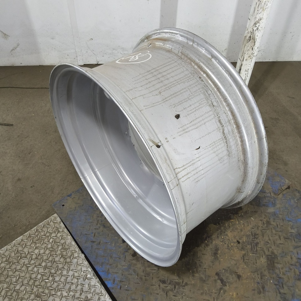 14"W x 28"D, Case IH Silver Mist 8-Hole Formed Plate , 1.38" Offset