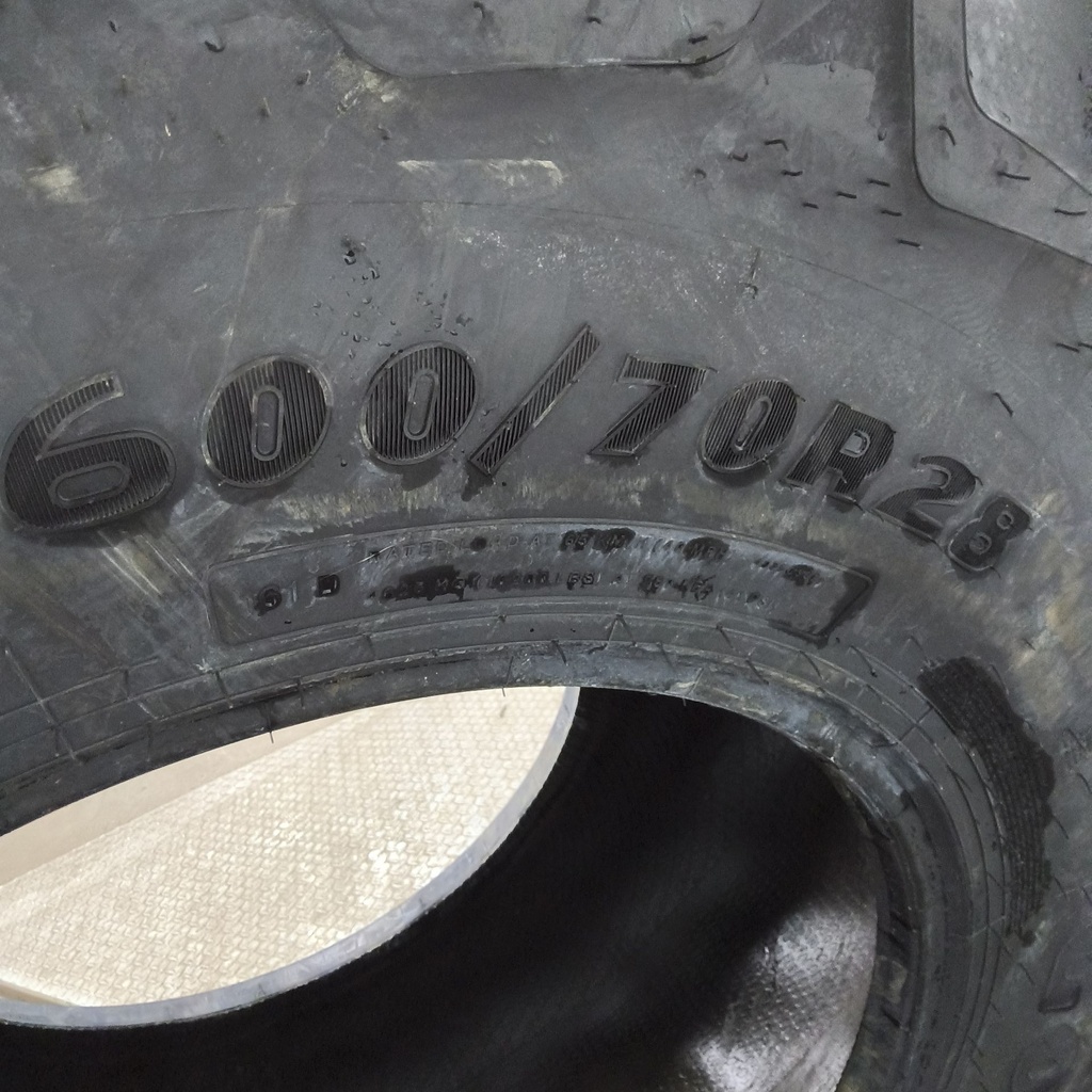 600/70R28 Goodyear Farm Optitrac R-1W 161D 99%