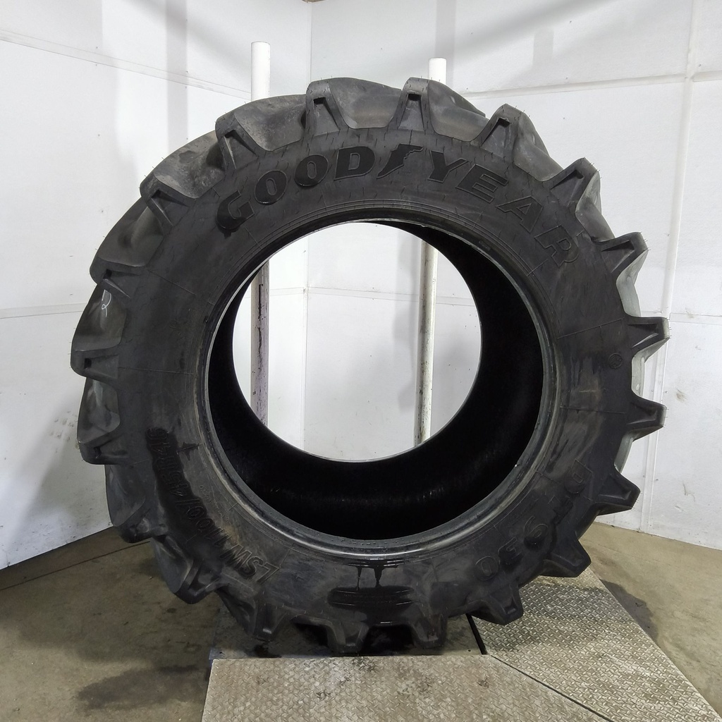 LSW1100/45R46 Goodyear Farm DT930 R-1W 201D 99%