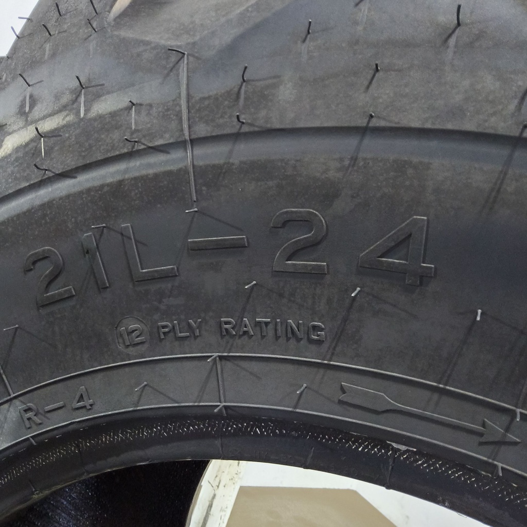 21L-24 Firestone All Traction Utility R-4 F (12 Ply), 99%