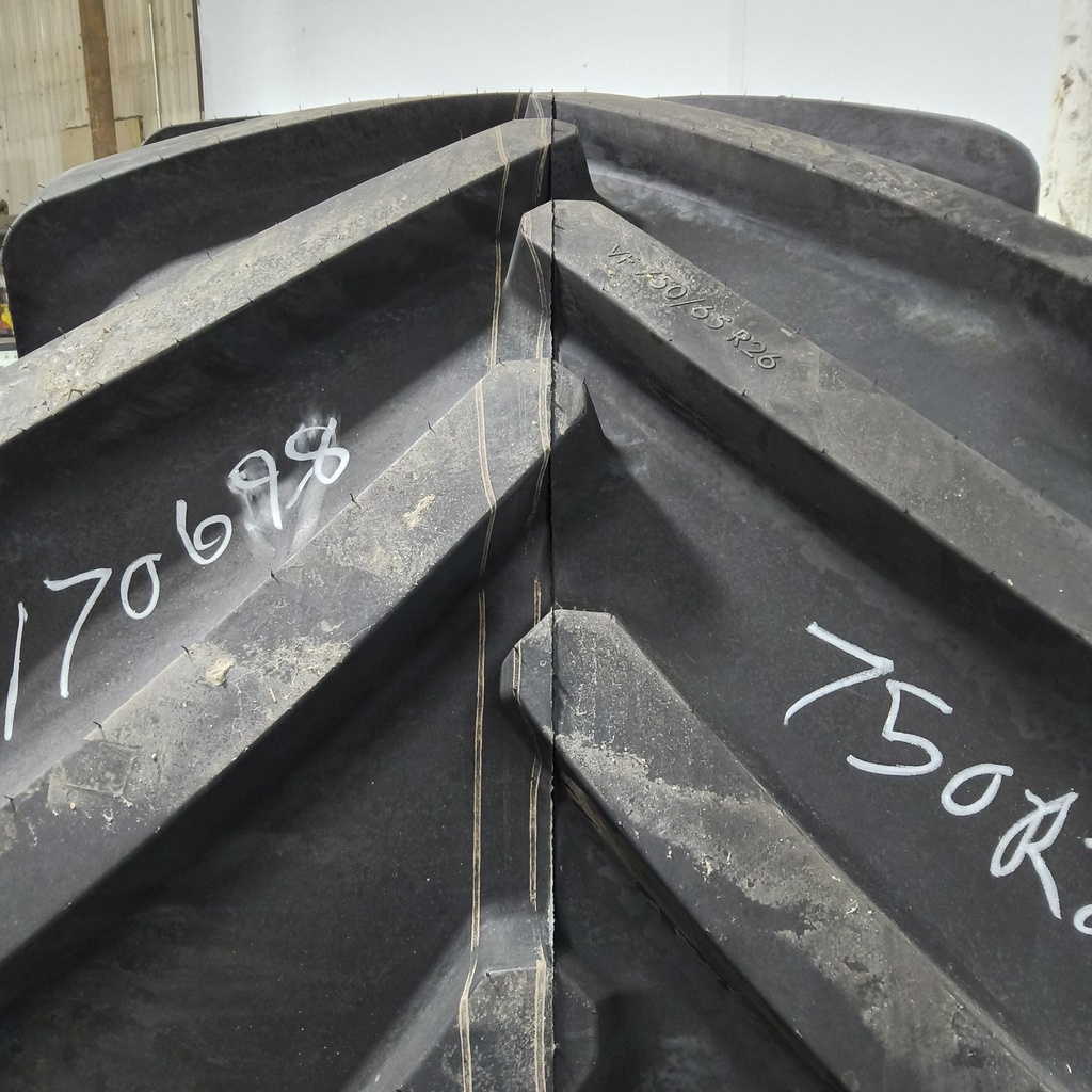 VF750/65R26 Mitas HC3000 CFO R-1W 180B 99%