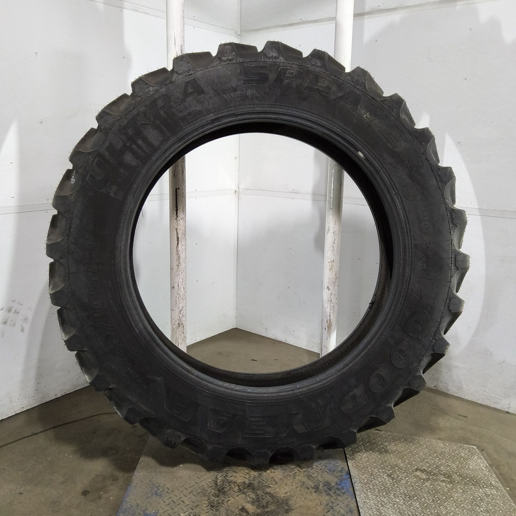 VF380/105R50 Goodyear Farm Ultra Sprayer R-1 179D 99%
