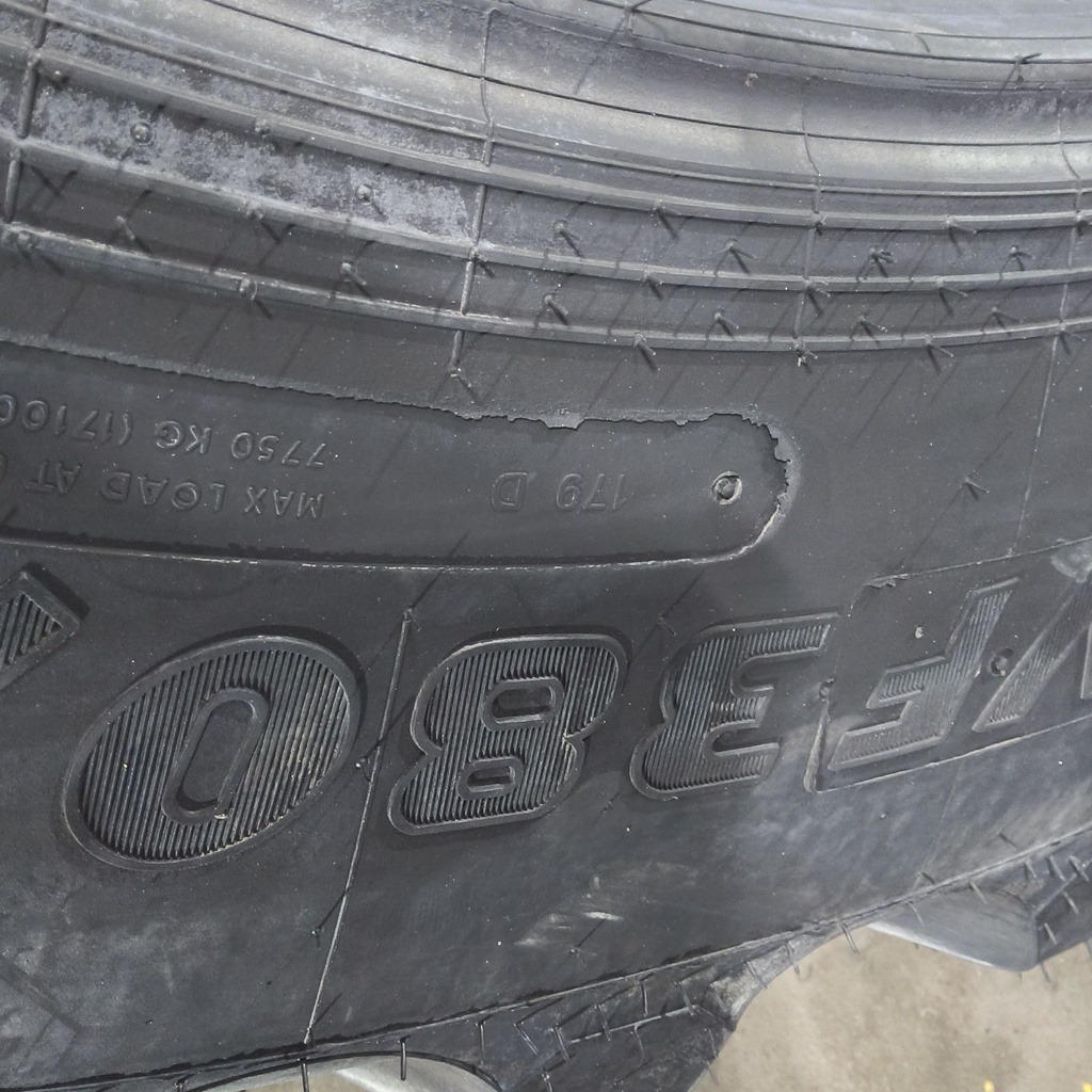 VF380/105R50 Goodyear Farm Ultra Sprayer R-1 179D 99%