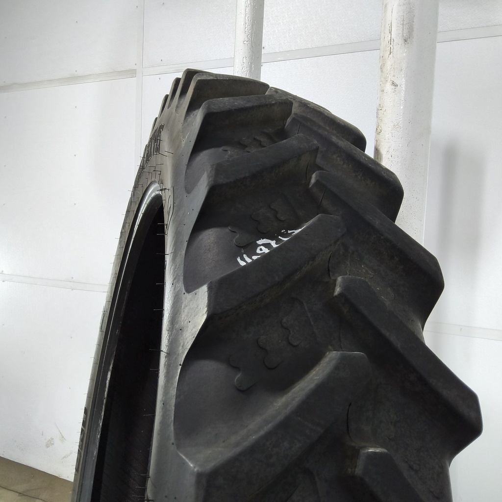 320/90R54 BKT Tires Agrimax RT 945 R-1W 156B 85%