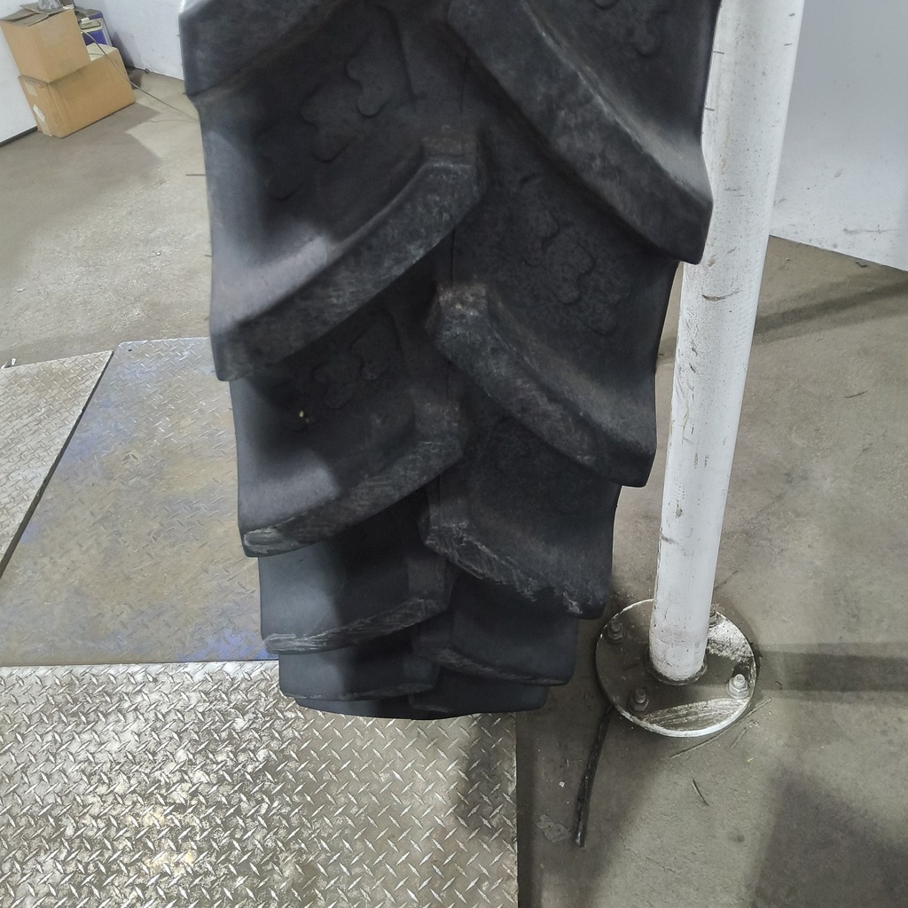 320/90R54 BKT Tires Agrimax RT 945 R-1W 156B 85%