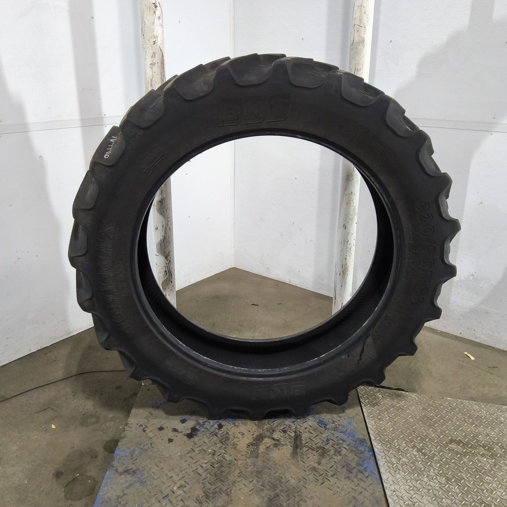 320/85R38 BKT Tires Agrimax RT 855 R-1W 143A8 80%