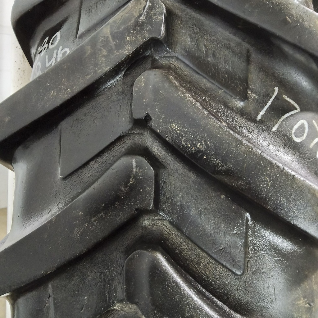 380/90R46 Michelin AgriBib Row Crop R-1W 157B 60%