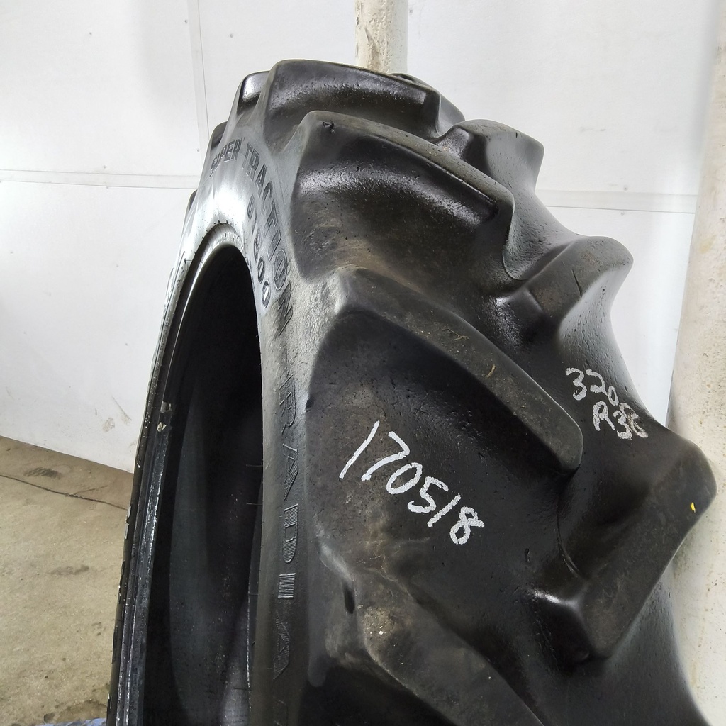 320/85R38 Goodyear Farm DT800 Super Traction R-1W 143A8 60%