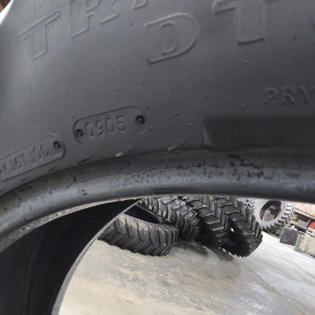 320/85R38 Goodyear Farm DT800 Super Traction R-1W 143A8 60%