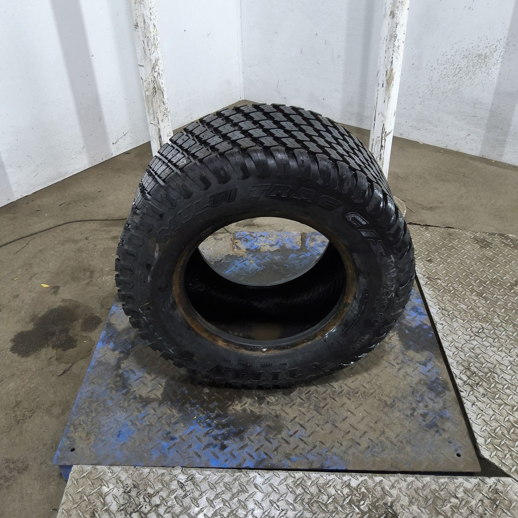 29x12.50-15NHS Titan Farm Multi Trac C/S HF-1 B (4 Ply), 90%
