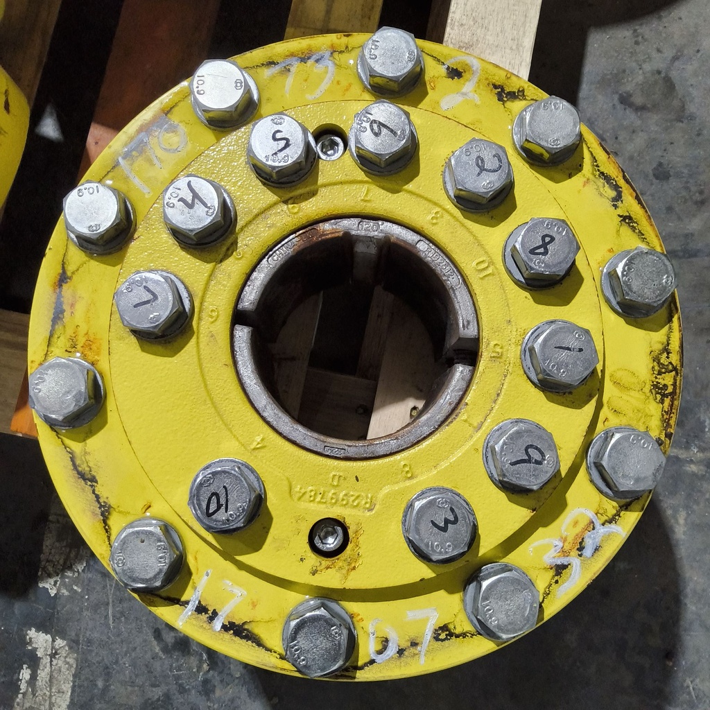 10-Hole Wedg-Lok OE Style, 4.72" (120.02mm) axle, John Deere Yellow