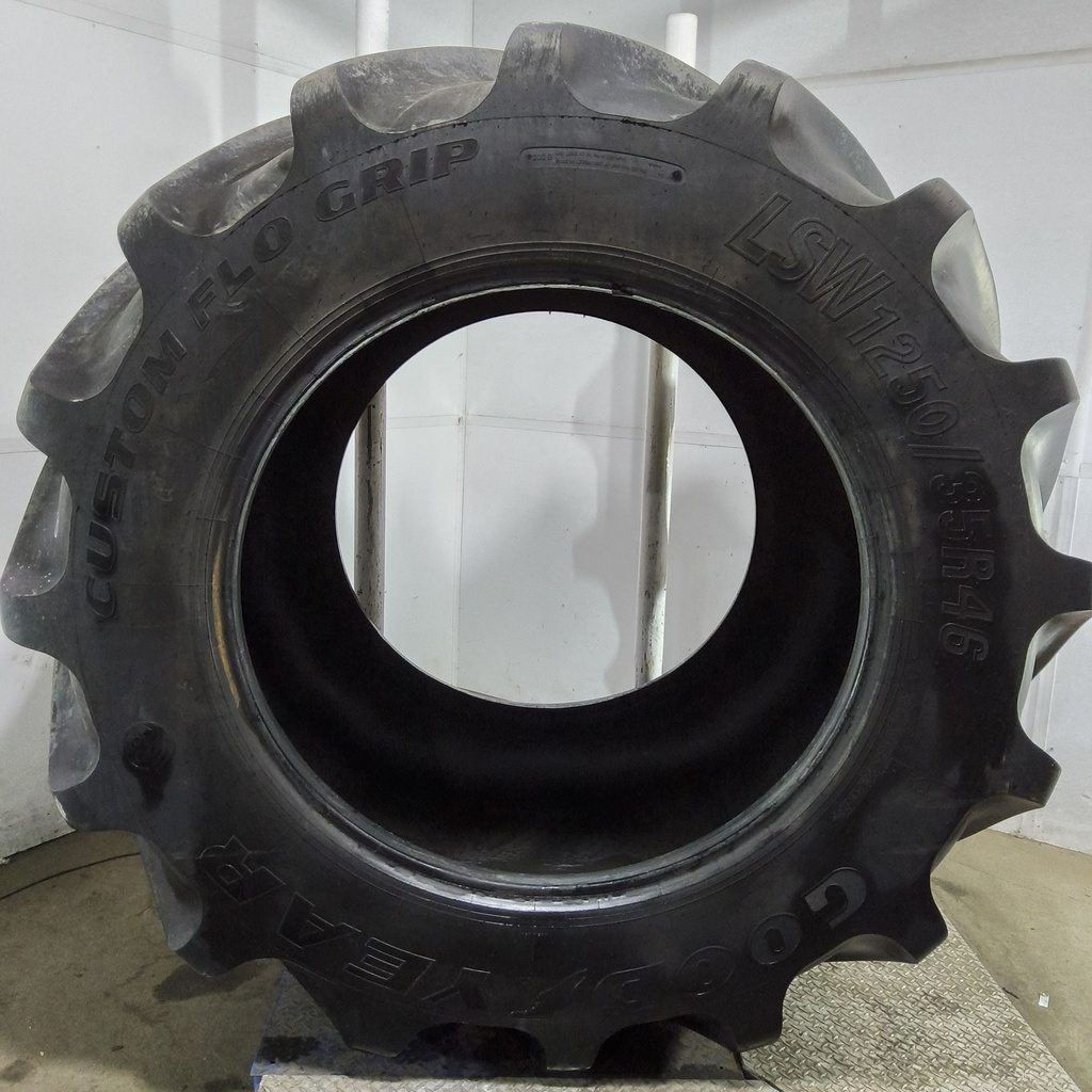 LSW1250/35R46 Goodyear Farm Custom Flo Grip R-2 202B 85%