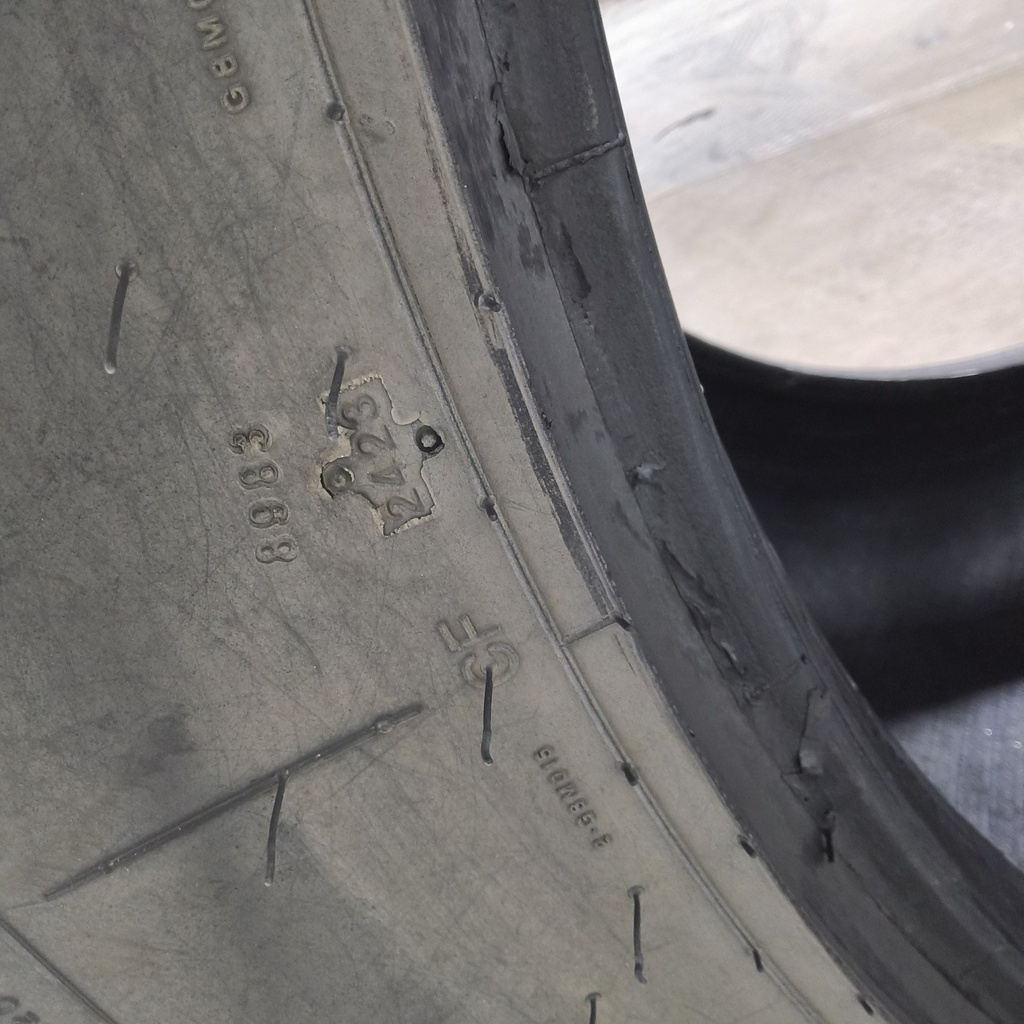 LSW1100/45R46 Goodyear Farm DT930 R-1W 181D 90%