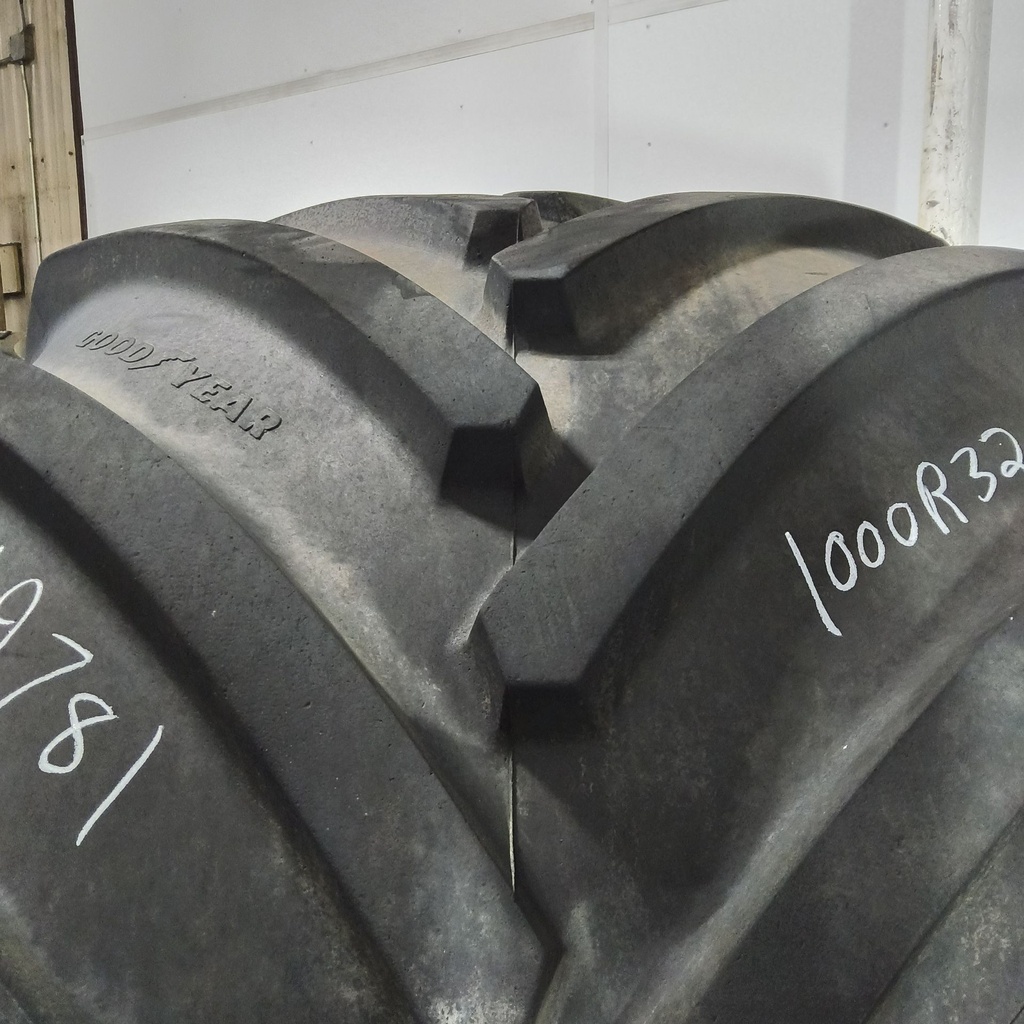 LSW1000/45R32 Goodyear Farm Optitrac R-1W 184D 85%