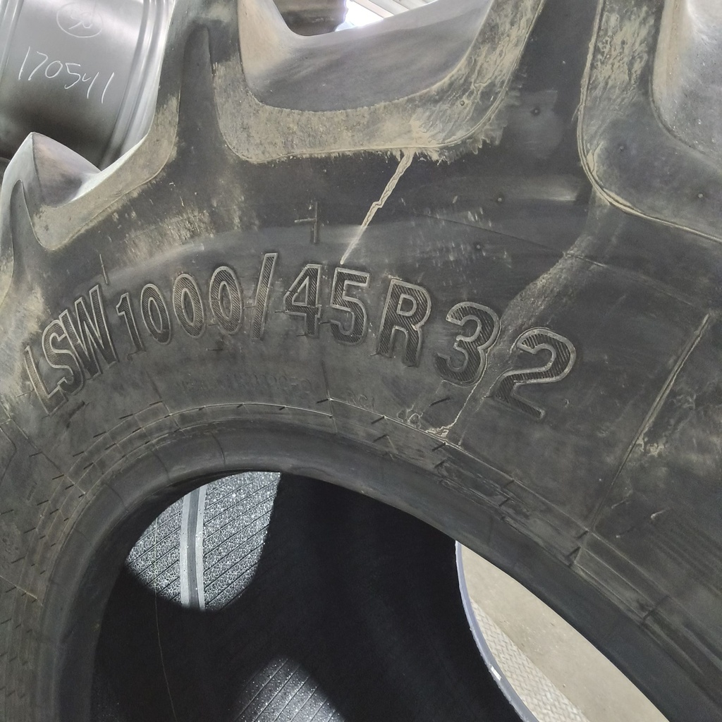 LSW1000/45R32 Goodyear Farm Optitrac R-1W 184D 85%