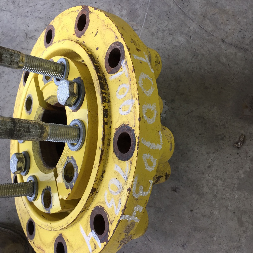 10-Hole Wedg-Lok OE Style, 3.937" (100mm) axle, John Deere Yellow