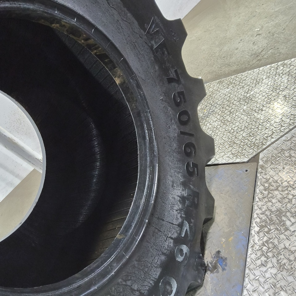 VF750/65R26 Mitas HC3000 CFO R-1W 180B 99%