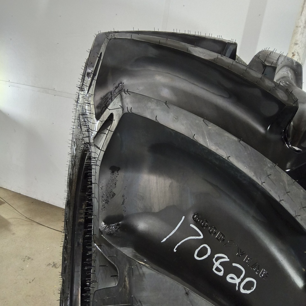 LSW750/60R30 Goodyear Farm Optitrac R-1W 180D 99%