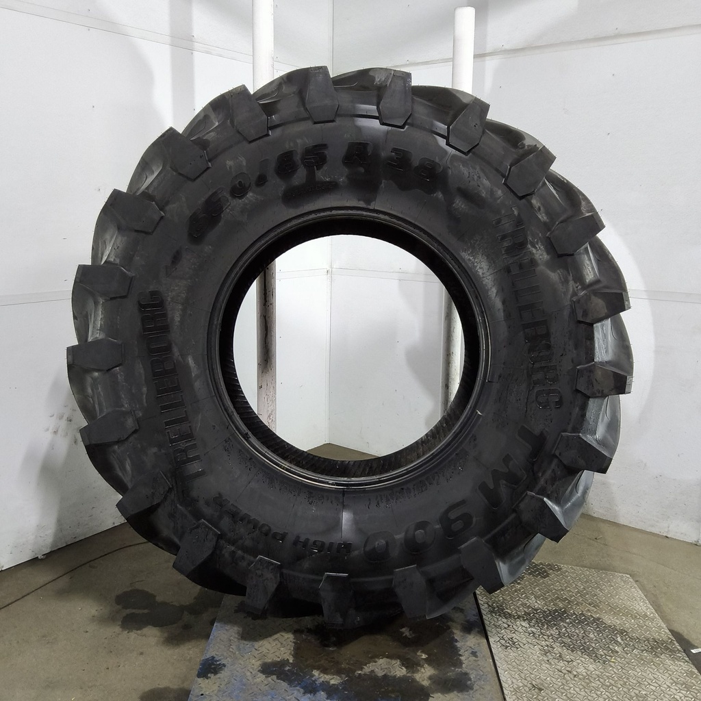 650/85R38 Trelleborg TM900 High Power R-1W 173D 99%