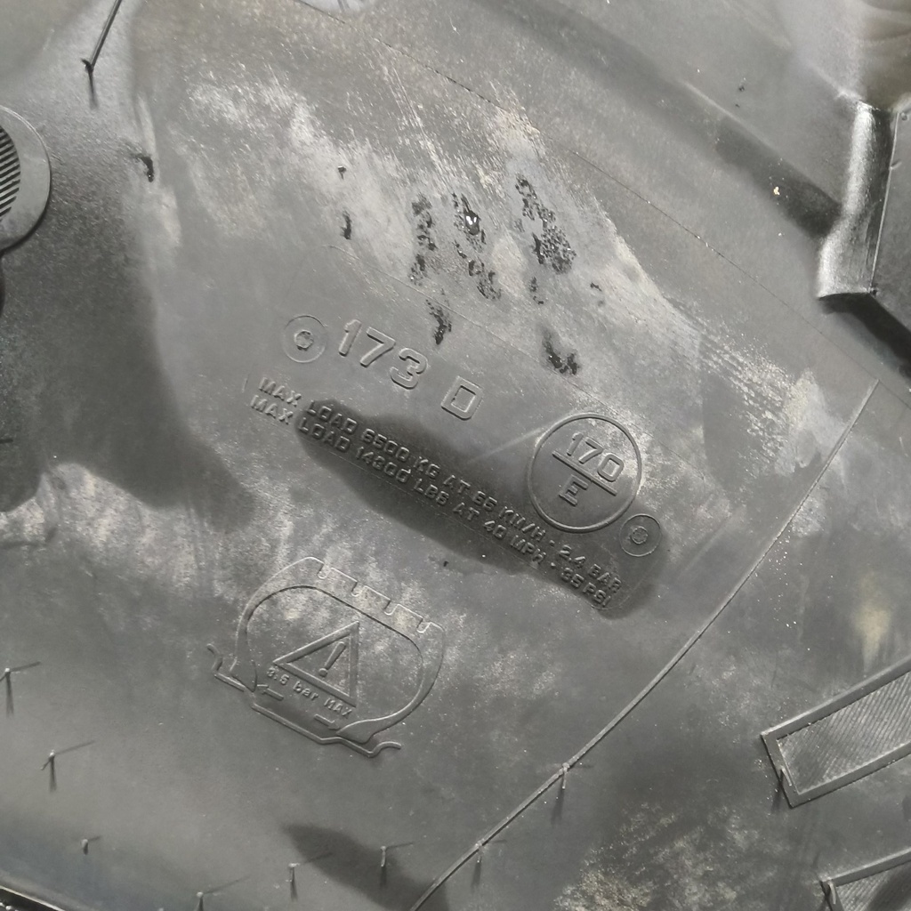 650/85R38 Trelleborg TM900 High Power R-1W 173D 99%