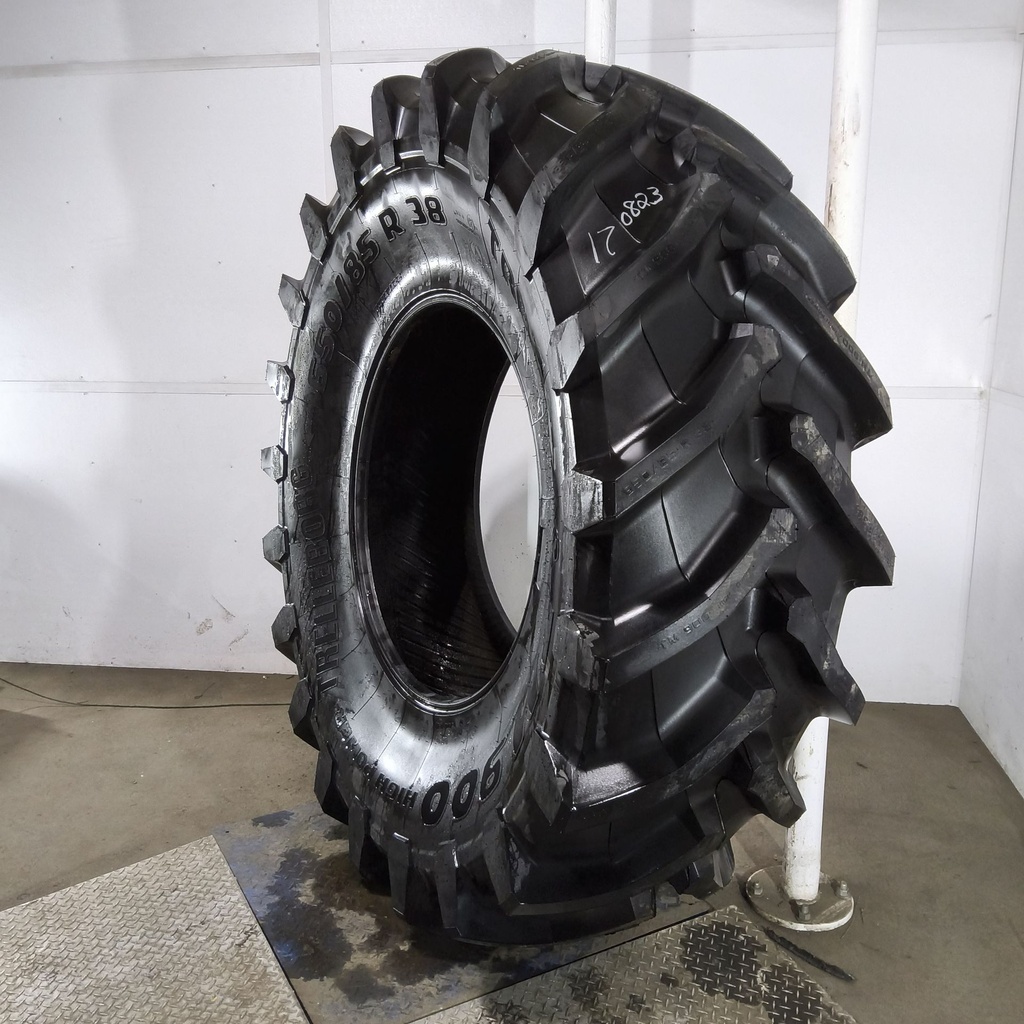 650/85R38 Trelleborg TM900 High Power R-1W 173D 99%