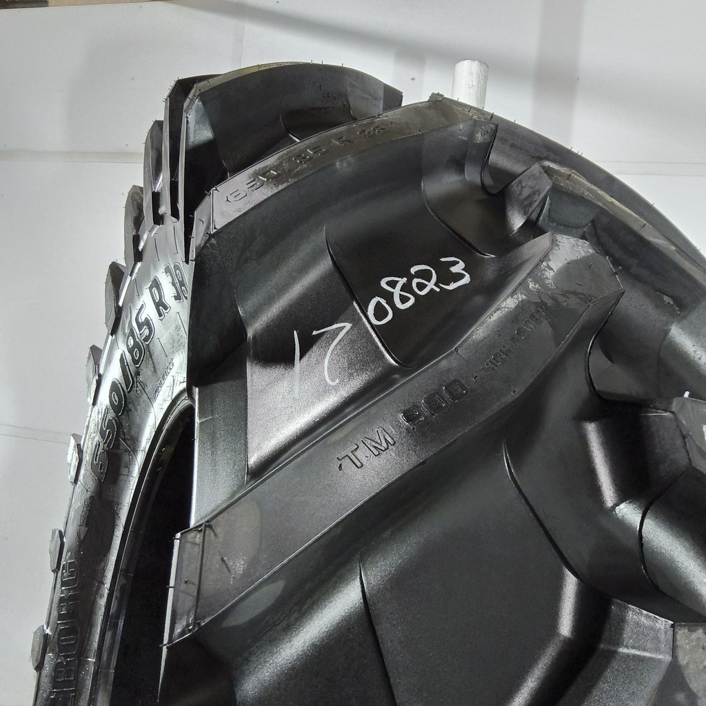 650/85R38 Trelleborg TM900 High Power R-1W 173D 99%