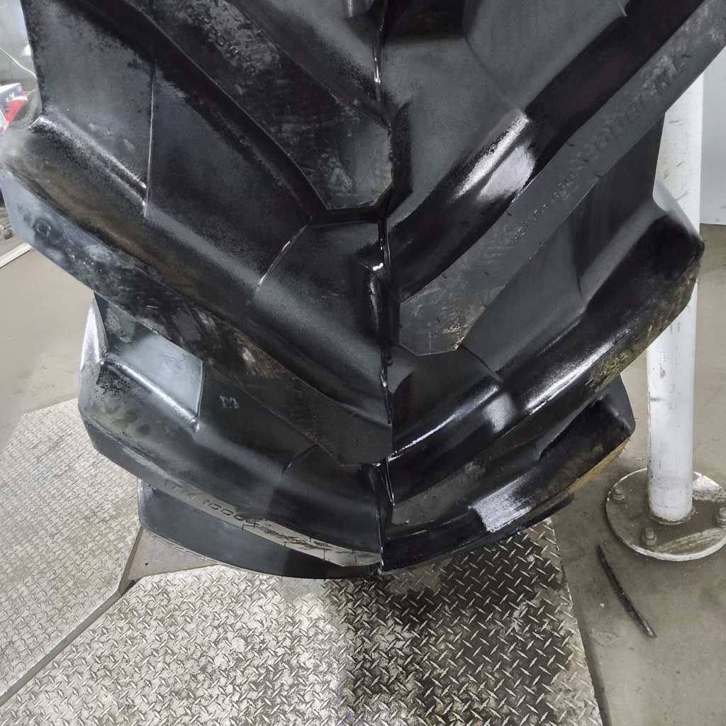 IF710/75R42 Trelleborg TM1000 High Power R-1W 176D 99%