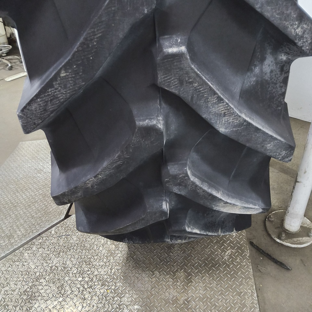 710/75R42 Trelleborg TM900 High Power R-1W 175D 80%