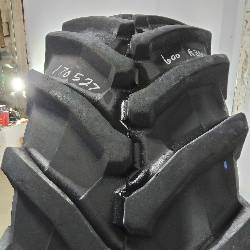 600/65R34 Trelleborg TM800 High Speed R-1W 157D 75%