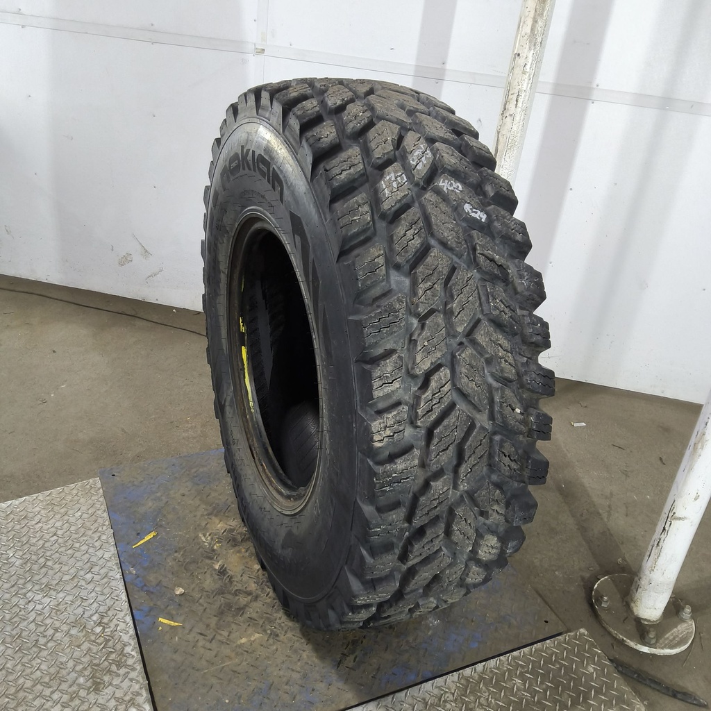 400/80R24 Nokian Hakkapeliitta TRI R-1 144D 80%