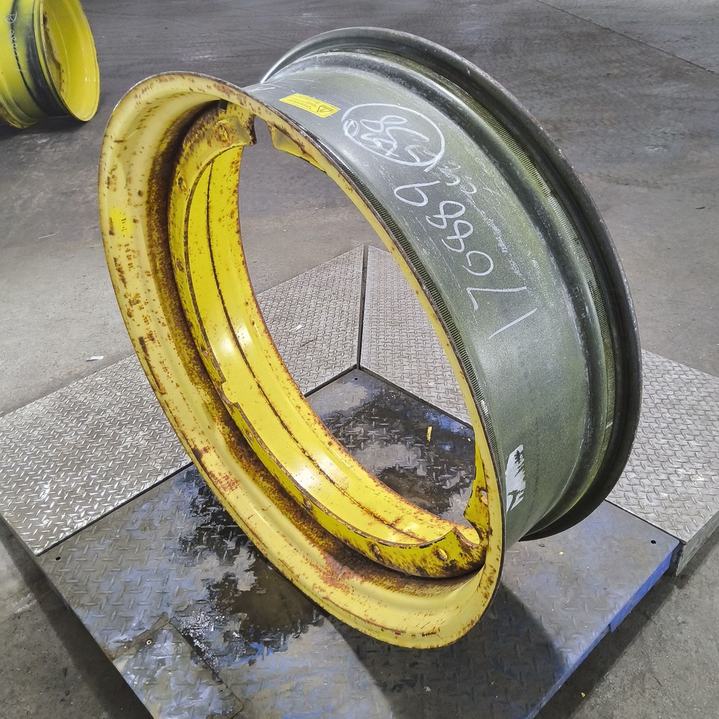 12"W x 38"D, John Deere Yellow 12-Hole Stub Disc , 1.75" Offset