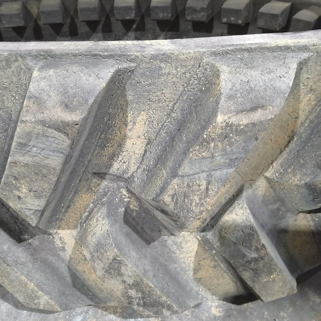 18" Camoplast Track 5500 John Deer 8360RT 70%