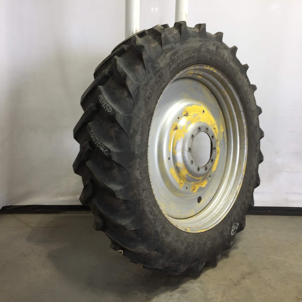 480/80R50 Goodyear Farm DT800 Super Traction R-1W 159 B 70%