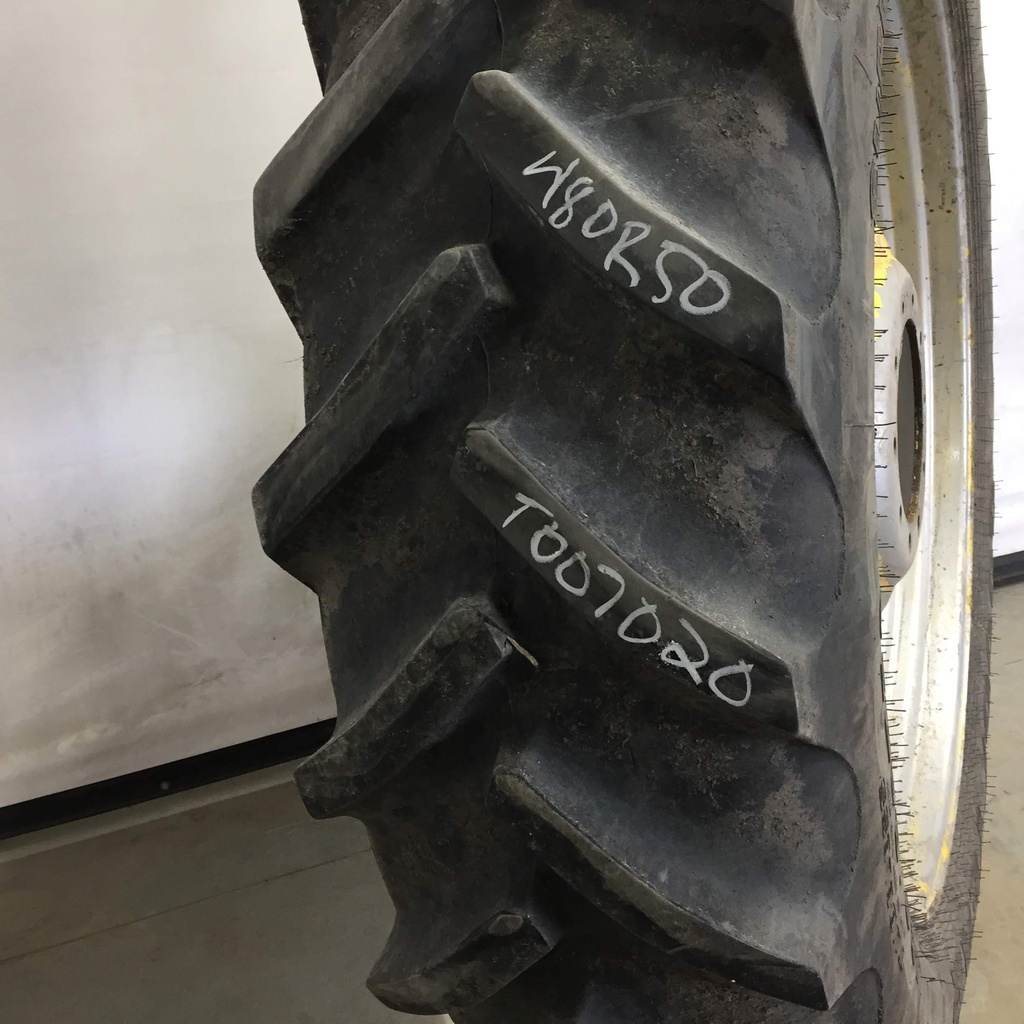 480/80R50 Goodyear Farm DT800 Super Traction R-1W 159 B 70%
