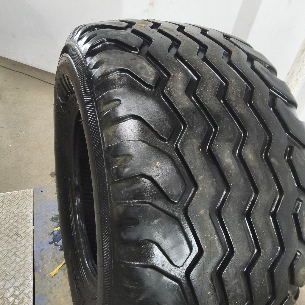 500/55-20 Alliance 327 Farm Pro F-3 F (12 Ply), 75%