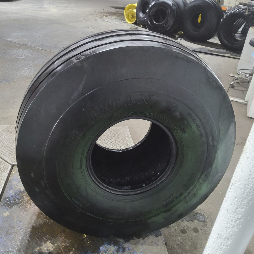 21.5L-16.1SL Titan Farm Hi Flotation I-1 E (10 Ply), 75%