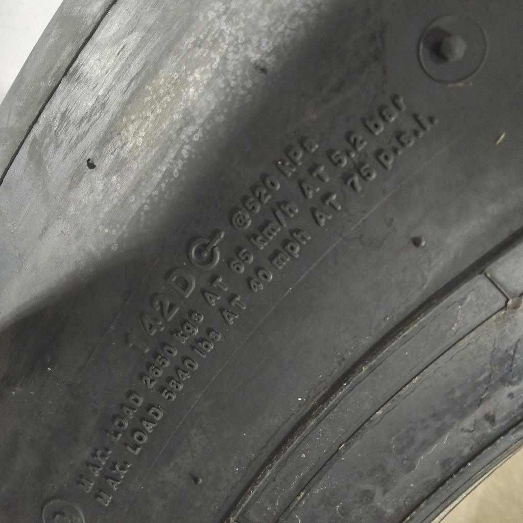 VF245/70R19.5 BKT Tires SR -713 I-1 142D 95%
