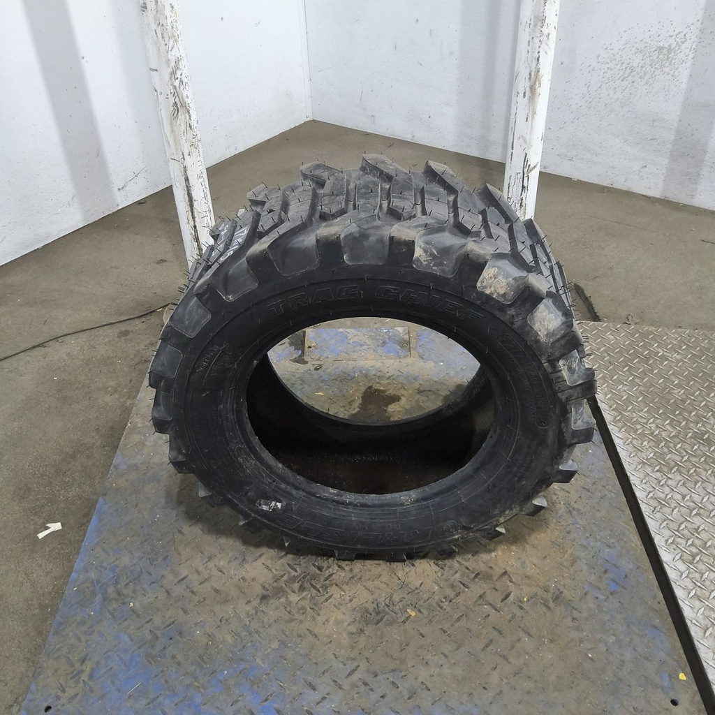 27x10.50-15 Carlisle Trac Chief R-4 C (6 Ply), 99%