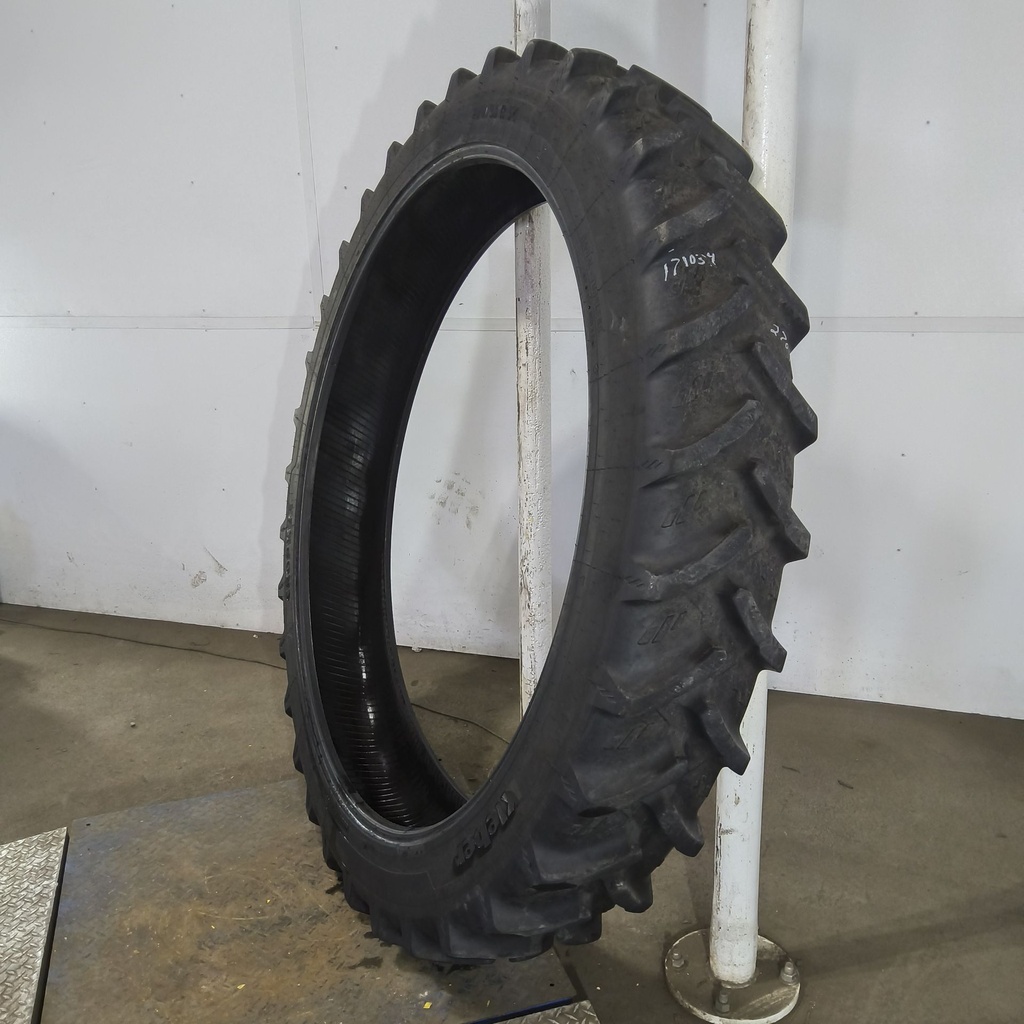 270/95R54 Kleber Cropker R-1W 146D 85%
