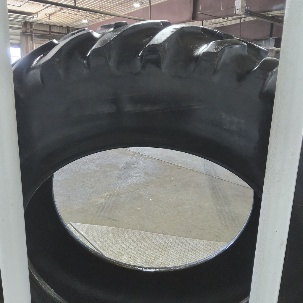 18.4R42 Goodyear Farm Dyna Torque Radial R-1 148A8