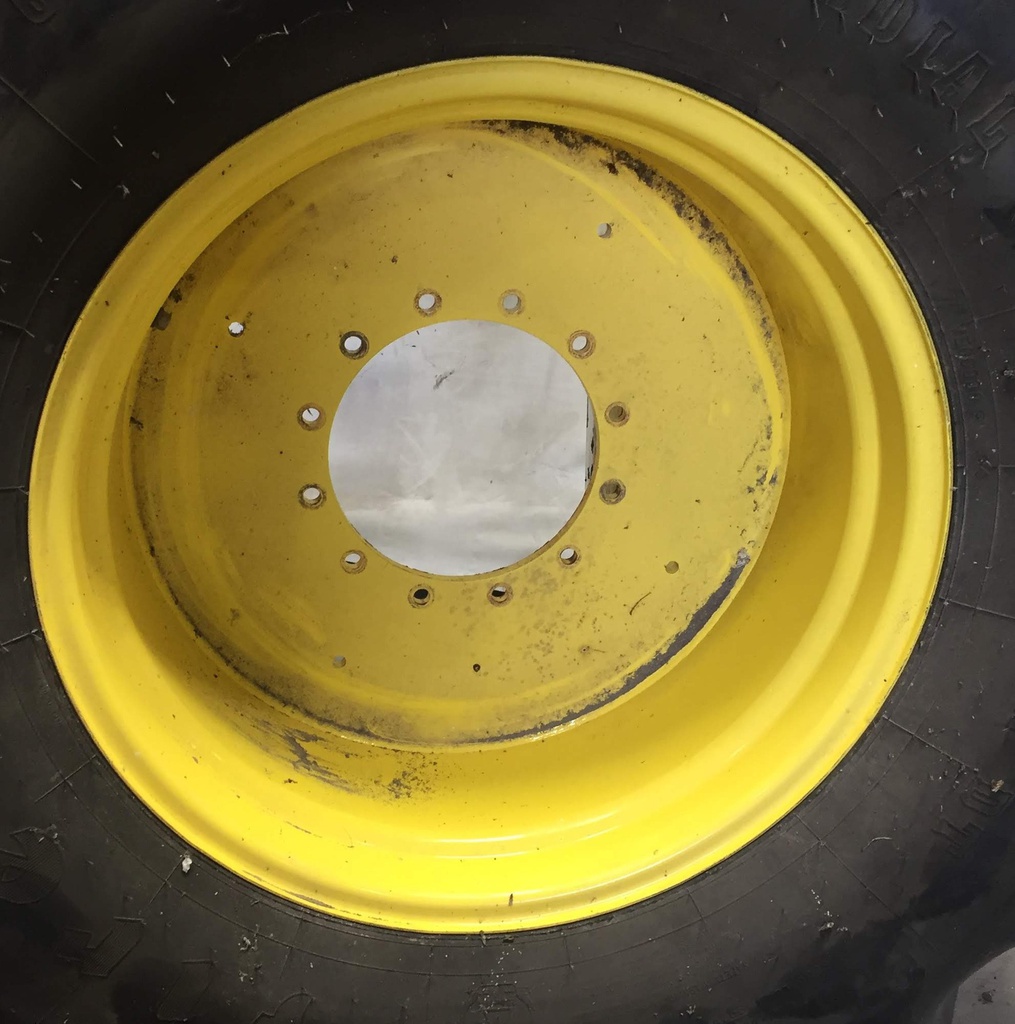 18"W x 28"D, John Deere Yellow 12-Hole Formed Plate Sprayer